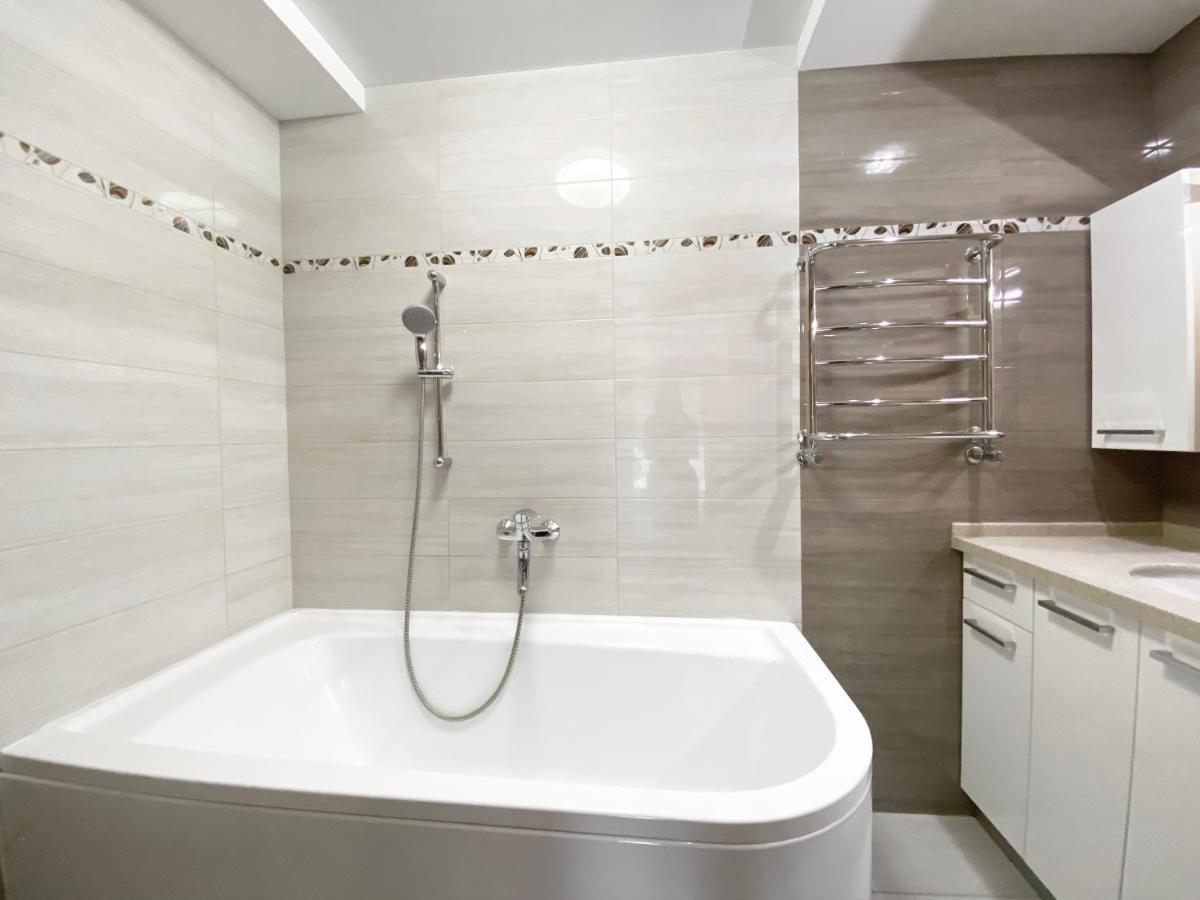 2-Bedroom Apartment Most City Area, Ekaterynoslav Square Dnipro Exterior foto
